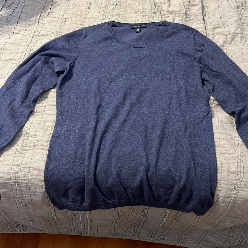 Banana Republic light weight long sleeve top, size XL